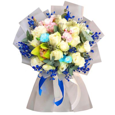 Букет из цветов «Лепестковая гармония»